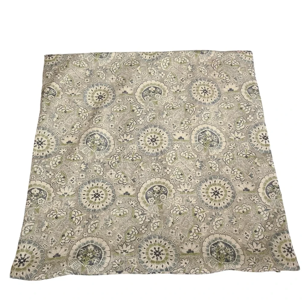POTTERY BARN Green‎ Ivory Floral Medallion Pillow Sham 17